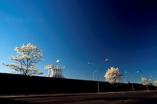 Ipês. Ligação L2 Norte-Sul, 2004