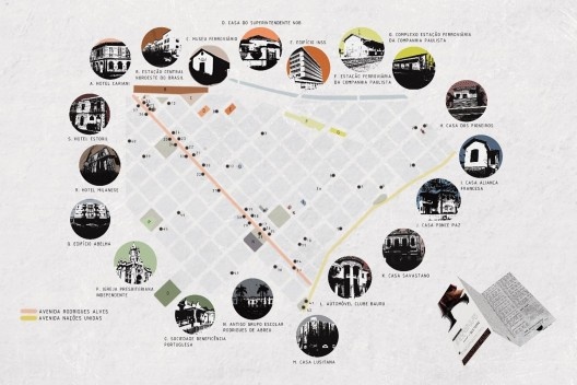 Pré-guia com localização dos edifícios históricos com versão impressa no canto inferior direito