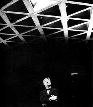 As arquiteturas do tempo de Louis I. Kahn