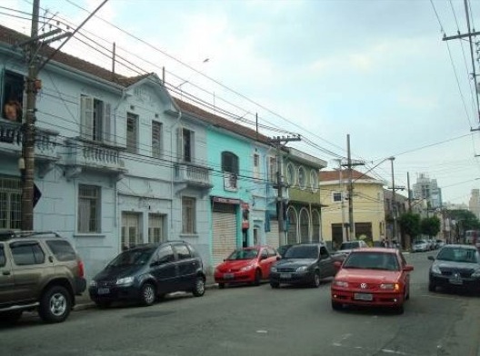 Paisagem simbólica da Mooca é Mooca: sobrados não-tombados. Foto de jan. 2011