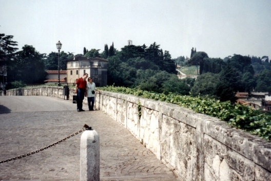 Renato Anelli e Ana Paula Koury nos arredores da Villa La Rotonda em Vicenza, 1994