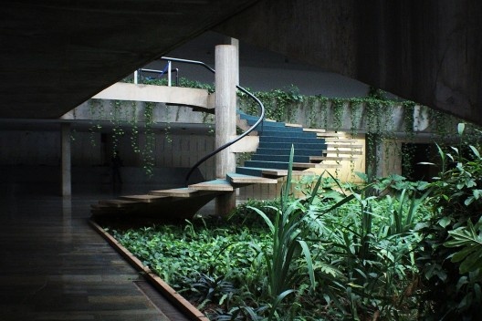 Teatro Nacional, Brasília, arquiteto Oscar Niemeyer, paisagista Roberto Burle Marx