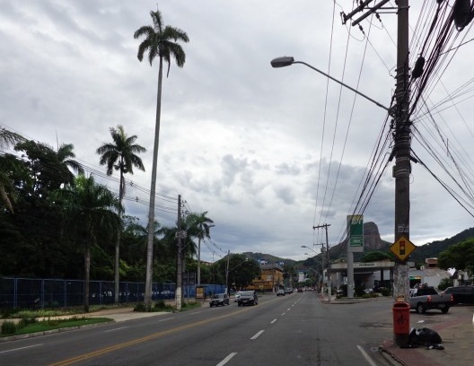 Avenida Maruípe, na altura do Horto de Maruípe, Vitória ES