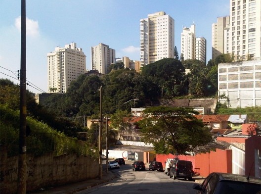 Grotão da Bela Vista visto da parte alta da rua Rocha