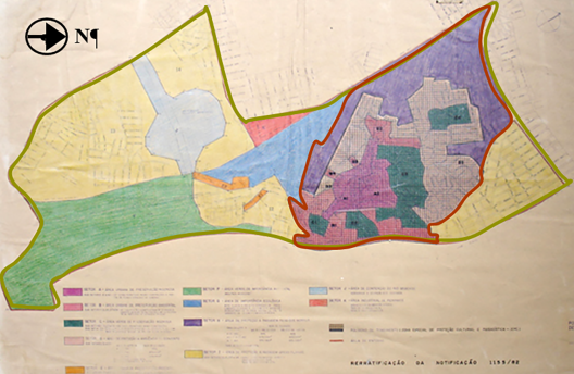 Polígono de Preservação (em verde) e Polígono de Tombamento (em vermelho) setorizados na Rerratificação da Notificação Federal n. 1155/79.
