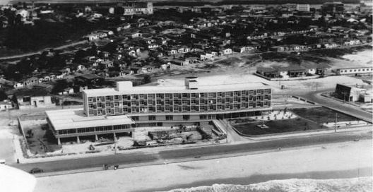 Hotel Reis Magos, vista aérea, Natal. Arquitetos Waldecy Pinto, Antônio Didier e Renato Torres