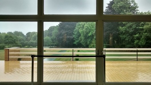 Villa Cavrois, sala de jantar e vista para o jardim posterior, Roubaix, França. Arquiteto Mallet-Stevens