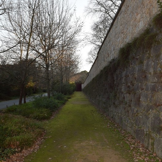Fundação de Serralves – Museu de Arte Contemporânea, Walking is Measuring, obra de Richard Serra