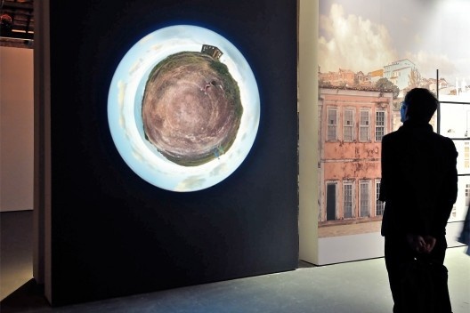 Gisela Motta & Leandro Lima, Anti-Horário, 2011. Exposição Território de Contato, Sesc Pompeia, 2012