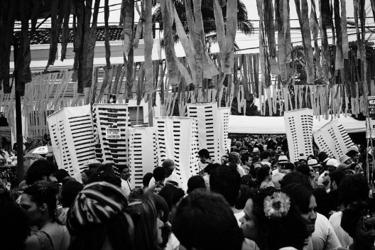 Bloco Direitos Urbanos com a coreografia “Troça Carnavalesca Mista Público Privada Empatando tua Vista”, carnaval 2014, Recife
