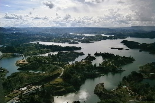 Ruínas da sede de uma das fazendas de Pablo Escobar, agosto 2014