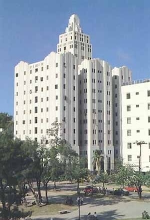 Edifício de apartamentos López Serrano, Havana, 1932