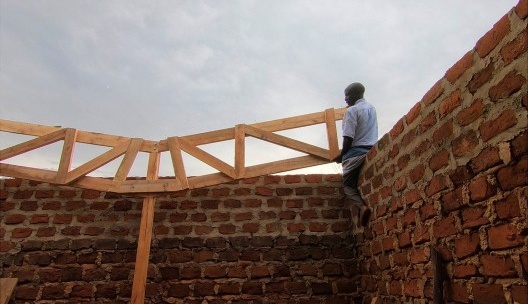 Processo de construção do protótipo da casa