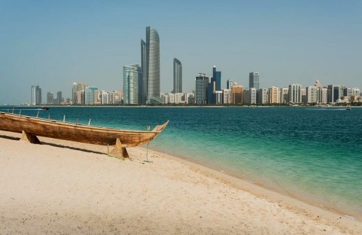 Praia de Corniche vista a partir do Heritage Village