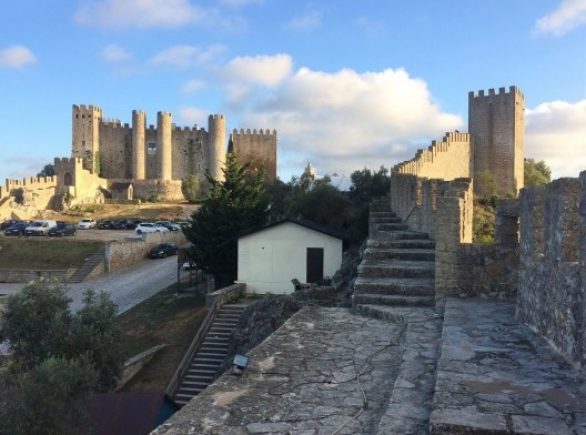 Óbidos, vista do Castelo e da muralha