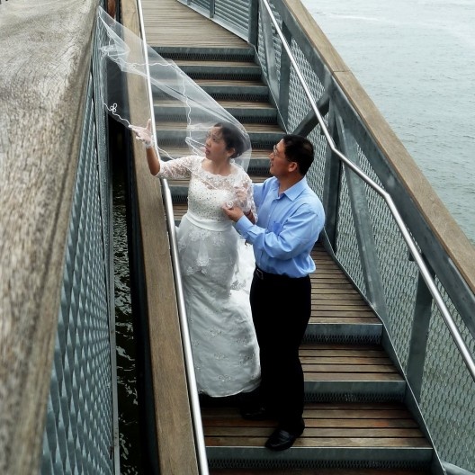 Então o fotógrafo do fotógrafo mostra todo seu valor, pois é o único que flagrou o voo magnífico do véu.