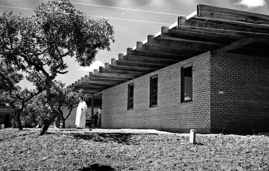 Residência e Capela Frei Mateus, Brasília DF, 1962. Arquiteto João Filgueiras Lima