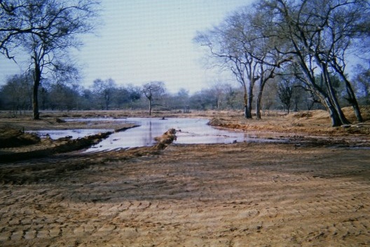 Etapa inicial de inundação dos lagos