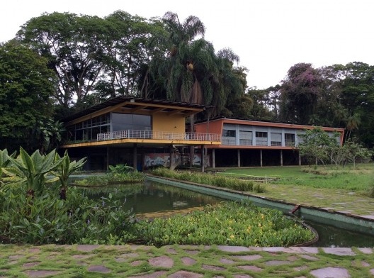 Conjunto arquitetônico e paisagístico das antigas tecelagem Parahyba e fazenda Sant’Ana do Rio Abaixo