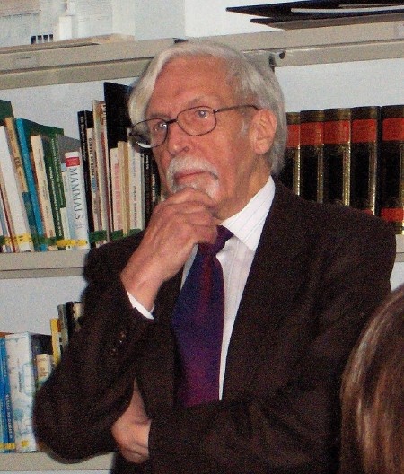 Paul Oliver