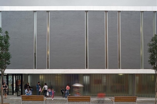 CEIP Ferrer i Guardia, vista externa, Granollers. Arq. Jordi Badia, 2006