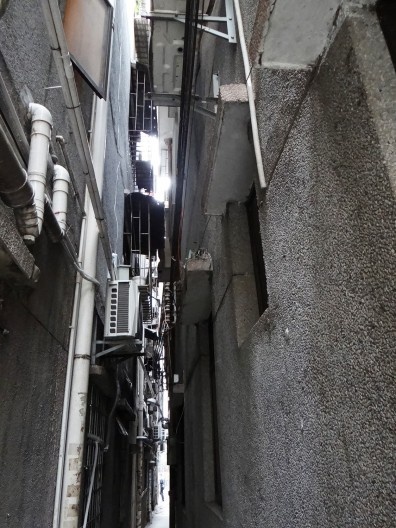 Nantou Old Town, Handshake Building