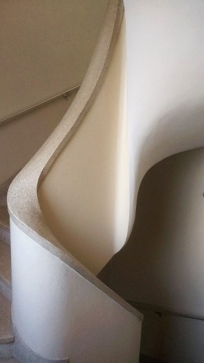 Edifício Parque das Hortênsias, escadarias do bloco A