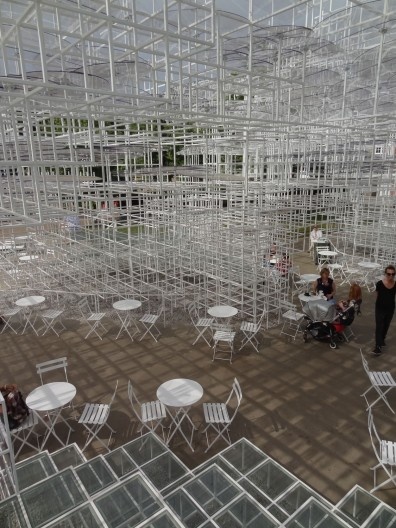 Pavilhão Serpentine. Sou Fujimoto, 2013