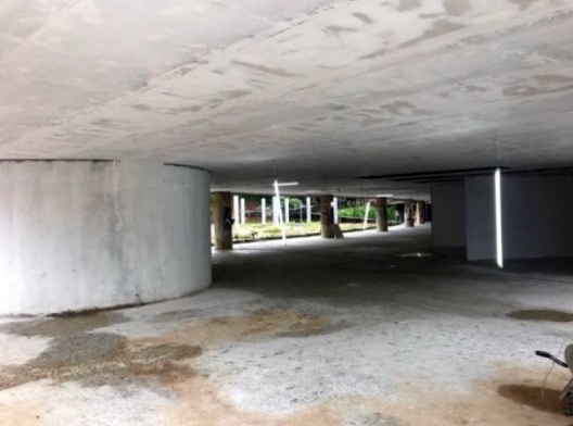 Balneário de Águas da Prata, pintura em branco do concreto armado aparente