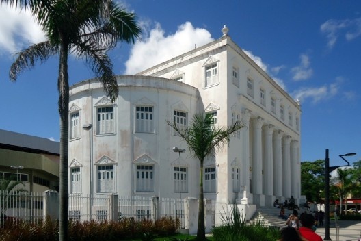 Vista Lateral. Bilioteca Pública Benedito Leite