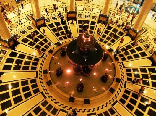 Macau, Torre Eiffel “fake” no Cassino, Shopping e Hotel Parisien, 05/10/2016