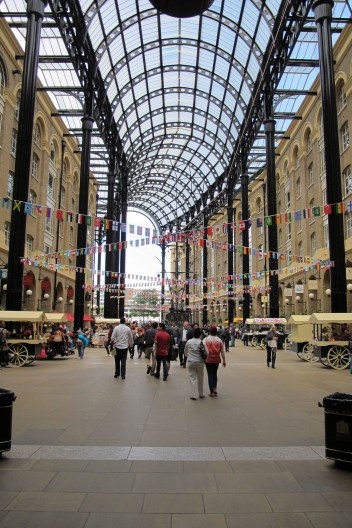 Os docks do porto de Southwalk recuperados e transformados em galerias, lojas e lofts de luxo