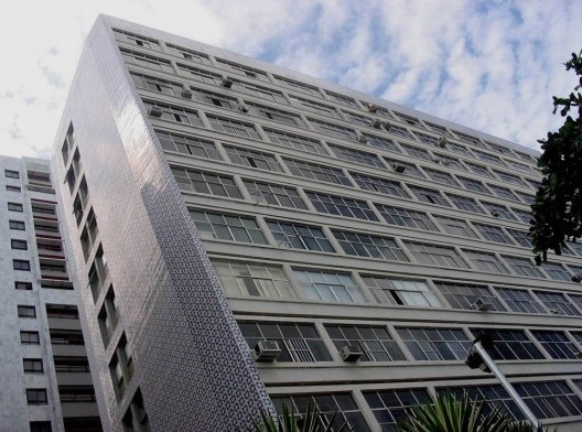 Edifício Acaiaca, 1958. Delfim Amorim