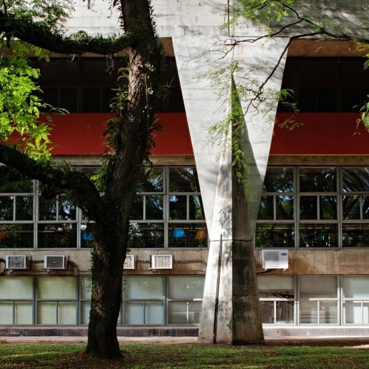 Faculdade de Arquitetura e Urbanismo da Universidade de São Paulo - FAU USP. Arquitetos Vilanova Artigas e Carlos Cascaldi