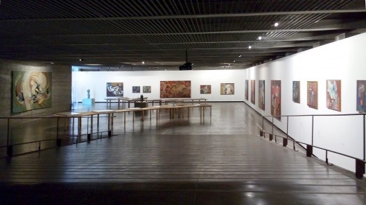 Vista geral da exposição no MuBE