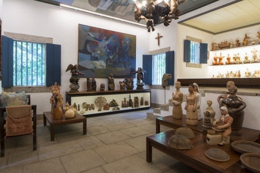 Coleções de cerâmica popular, Sítio Santo Antônio da Bica, atualmente Sítio Roberto Burle Marx