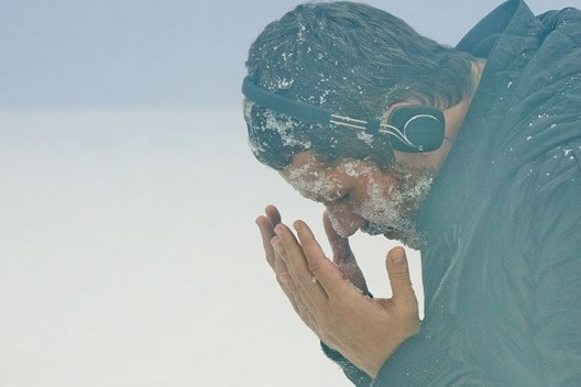 Fotograma do filme Soundtrack, direção de 300ml (Manitou Felipe e Bernardo Dutra)