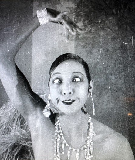 Josephine Baker no palco das Folies Bergères, filme mudo