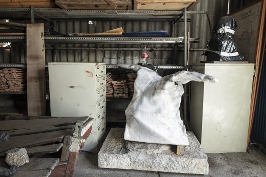 Giselle Beiguelman, “Memória da Amnésia”, Volta das esculturas para depósito no Canindé, 09/04/2016