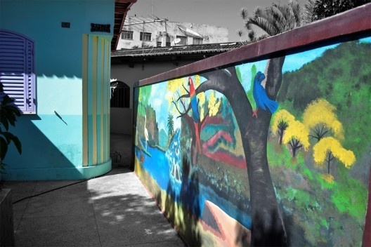 O painel kitsch, arquitetura popular de Goiânia