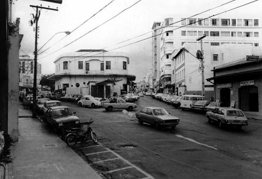 Praça Barão do Rio Branco, Confeitaria Lindoya, Hotel Livramento, Hotel Aliança, anos 1980