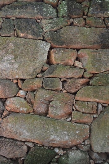 Detalhe da construção do Forte de Brumadinho MG