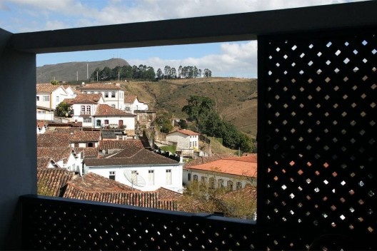 Vista do casario a partir da varanda do quarto do Grande Hotel, de Oscar Niemeyer, Ouro Preto MG