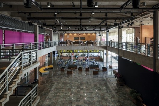 Sesc Araraquara, Araraquara SP, arquitetos Abrahão Sanovicz e Edson Jorge Elito