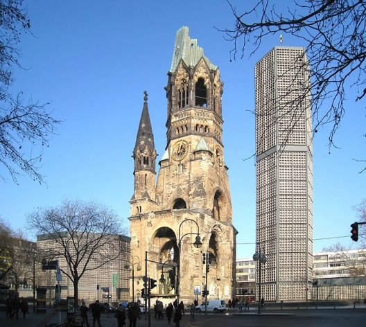 Fig. 1: Berlim, Gedächiniskirche