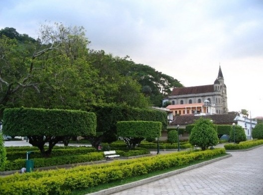 Jardim Público em Muqui ES