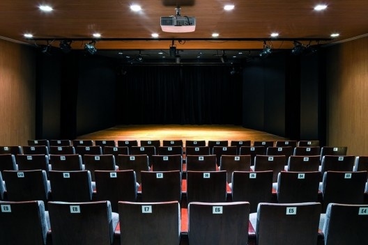 Instituto Ling, Porto Alegre RS Brasil, 2014. Arquiteto Isay Weinfeld (autor)