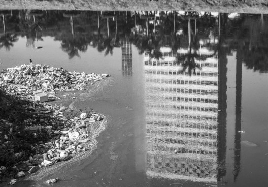 Excesso de lixo no Rio Pinheiros, São Paulo SP, 07/01/2015