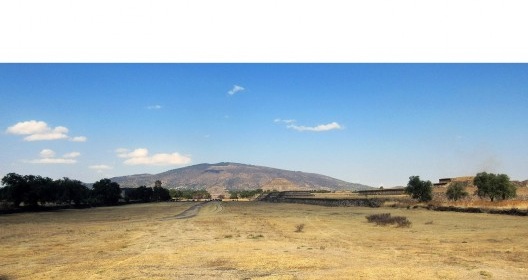 Teotihuacán, eixo principal formado pela Avenida dos Mortos, México