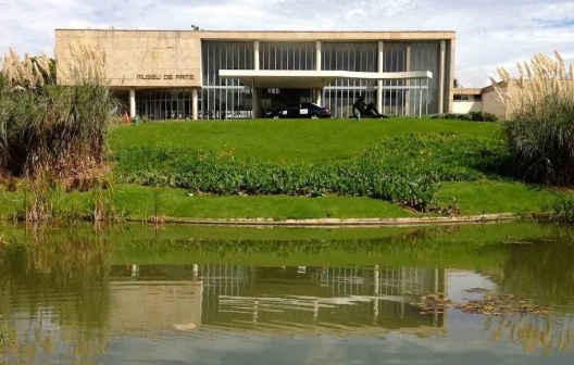 Cassino, marquise demarcando o acesso, Pampulha, Belo Horizonte